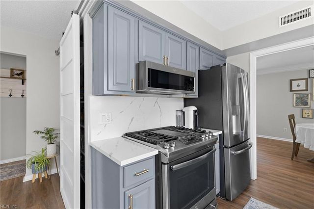 201 Queens WAY, Norfolk, VA 23517