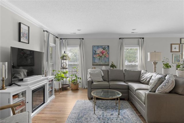 201 Queens WAY, Norfolk, VA 23517