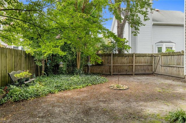 201 Queens WAY, Norfolk, VA 23517