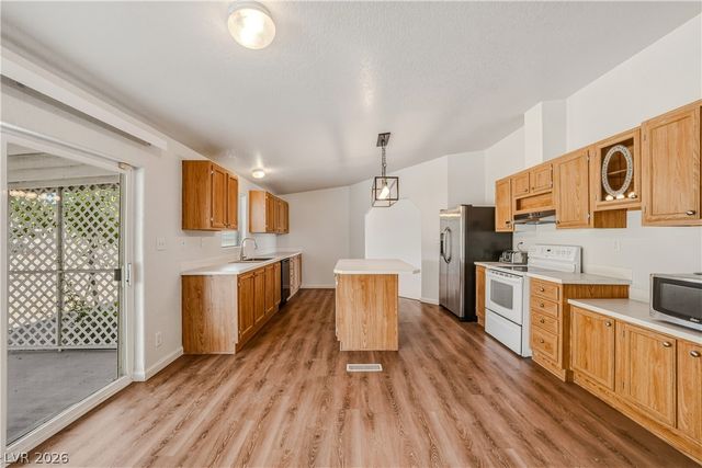 1890 West Dyer Road, Pahrump, NV 89048