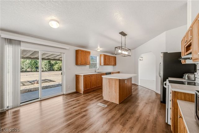 1890 West Dyer Road, Pahrump, NV 89048
