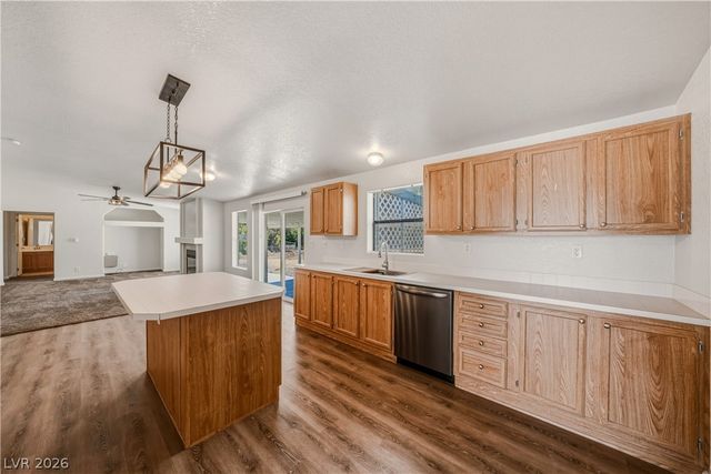 1890 West Dyer Road, Pahrump, NV 89048