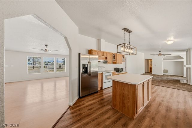 1890 West Dyer Road, Pahrump, NV 89048