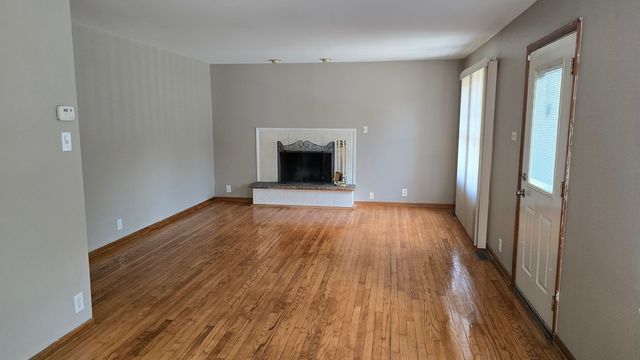 22426 CHAPPEL Avenue, Sauk Village, IL 60411