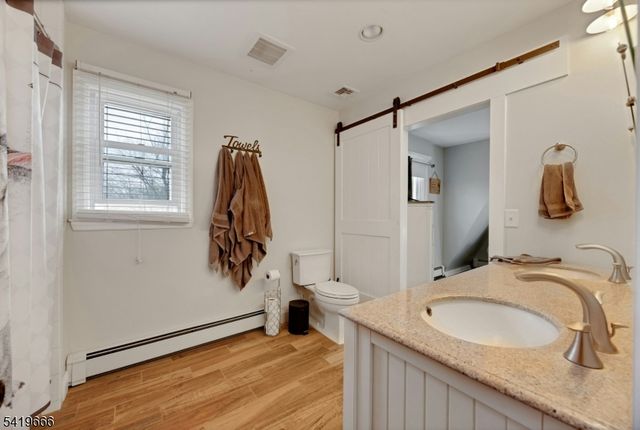 172 Yawpo Ave, Oakland Boro, NJ 07436