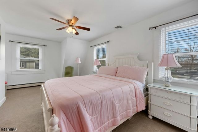 172 Yawpo Ave, Oakland Boro, NJ 07436