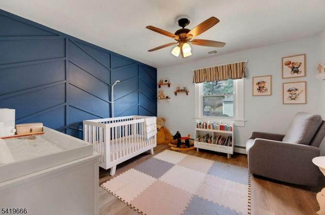 172 Yawpo Ave, Oakland Boro, NJ 07436