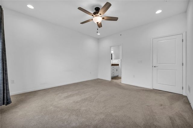 2013 Cool Springs Dr, Bethel Park, PA 15234