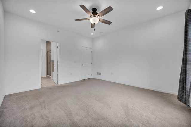2013 Cool Springs Dr, Bethel Park, PA 15234
