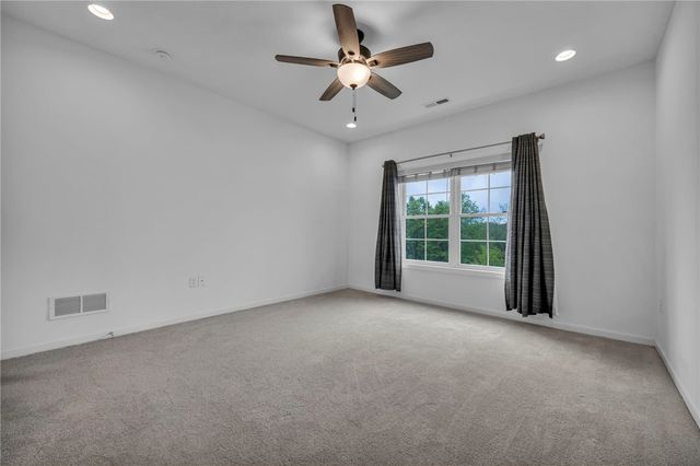 2013 Cool Springs Dr, Bethel Park, PA 15234