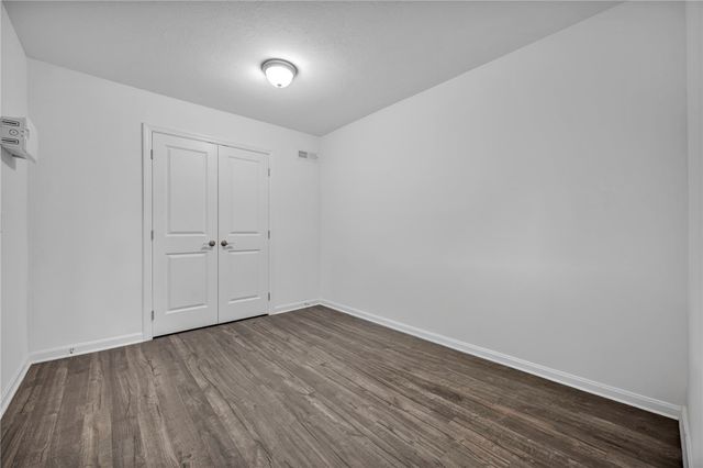 2013 Cool Springs Dr, Bethel Park, PA 15234