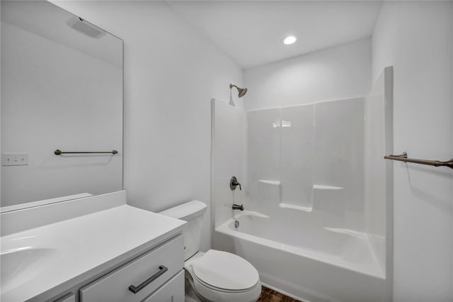 2013 Cool Springs Dr, Bethel Park, PA 15234