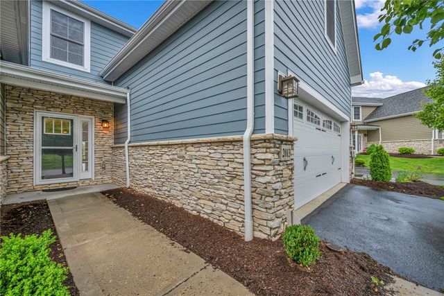 2013 Cool Springs Dr, Bethel Park, PA 15234