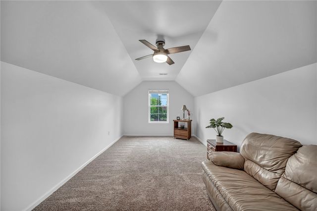 2013 Cool Springs Dr, Bethel Park, PA 15234