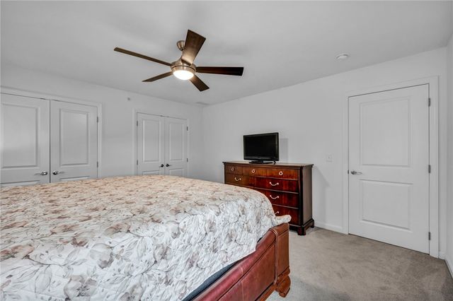 2013 Cool Springs Dr, Bethel Park, PA 15234
