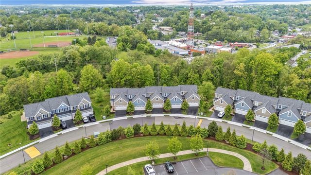 2013 Cool Springs Dr, Bethel Park, PA 15234