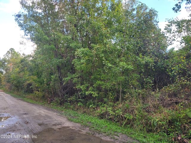 0 LOGAN Avenue, Crescent City, FL 32112