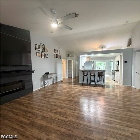 281 8th ST SE, Naples, FL 34117