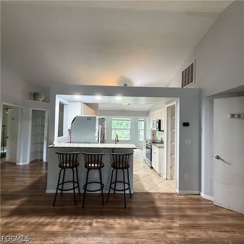 281 8th ST SE, Naples, FL 34117