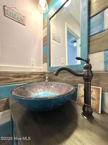 141 Charlton Road, Hubert, NC 28539