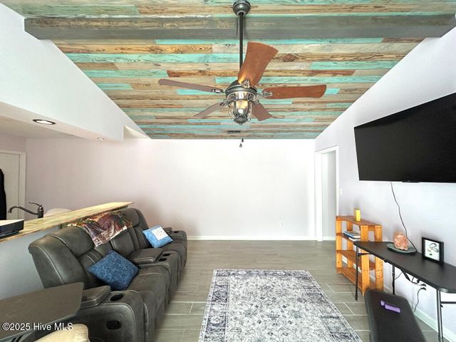 141 Charlton Road, Hubert, NC 28539