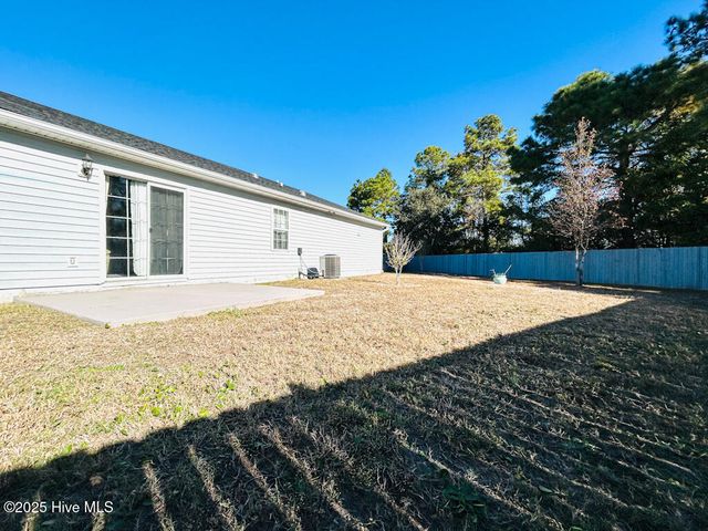 141 Charlton Road, Hubert, NC 28539