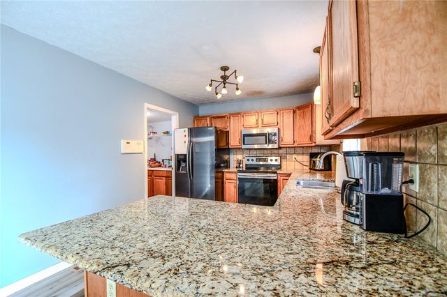 2005 Clearstream Way, Englewood, OH 45315