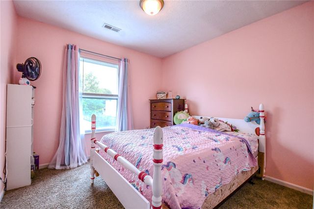 2005 Clearstream Way, Englewood, OH 45315