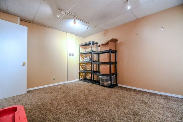 2005 Clearstream Way, Englewood, OH 45315