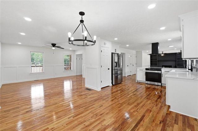 3022 Meadowsweet Trail, Snellville, GA 30078