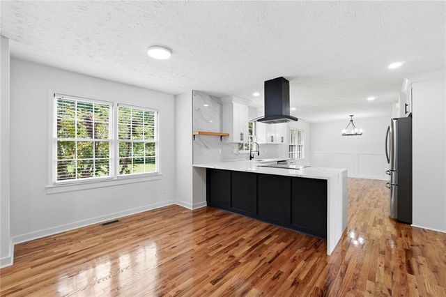 3022 Meadowsweet Trail, Snellville, GA 30078