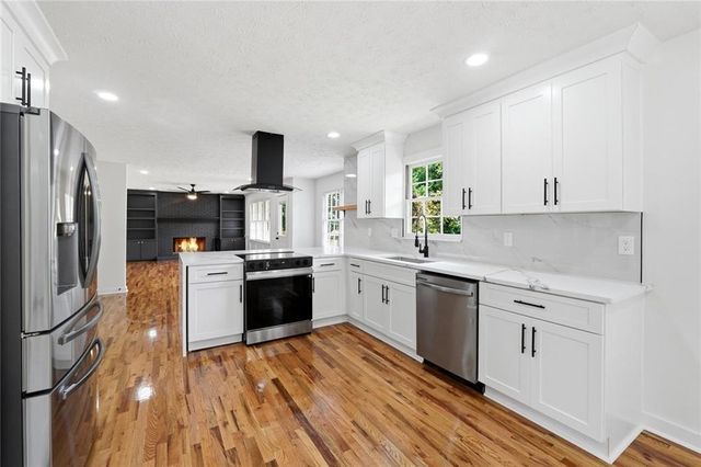 3022 Meadowsweet Trail, Snellville, GA 30078