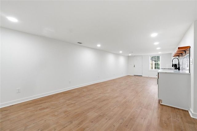 3022 Meadowsweet Trail, Snellville, GA 30078