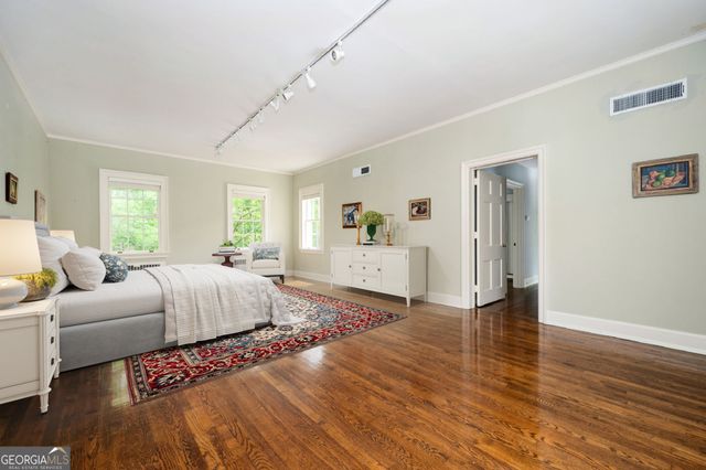 1464 Twin Pines Drive, Macon, GA 31211