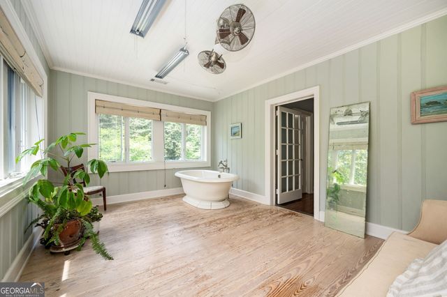 1464 Twin Pines Drive, Macon, GA 31211