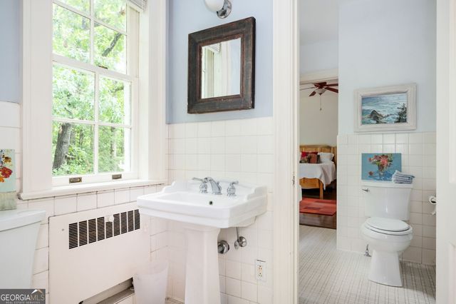 1464 Twin Pines Drive, Macon, GA 31211