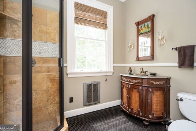 1464 Twin Pines Drive, Macon, GA 31211