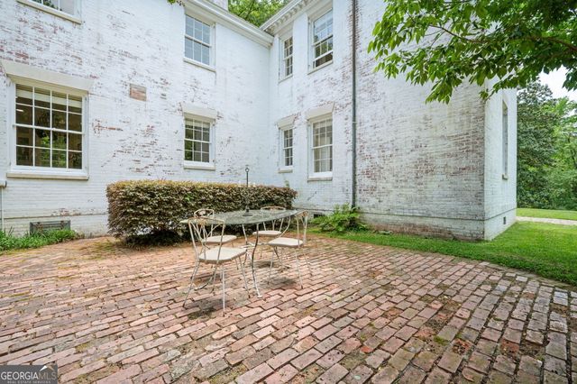 1464 Twin Pines Drive, Macon, GA 31211