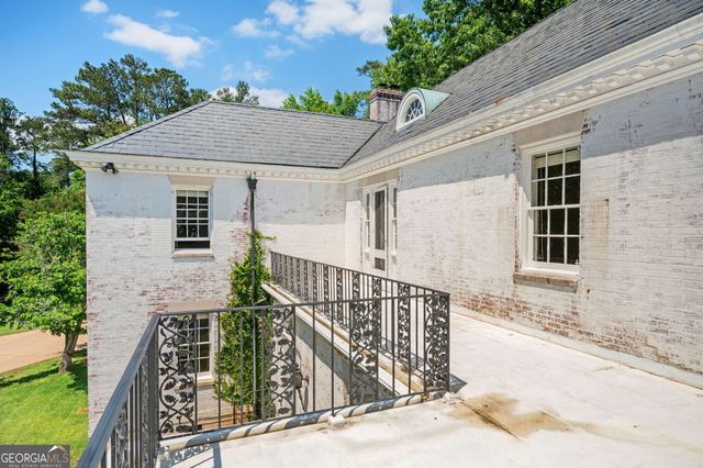 1464 Twin Pines Drive, Macon, GA 31211