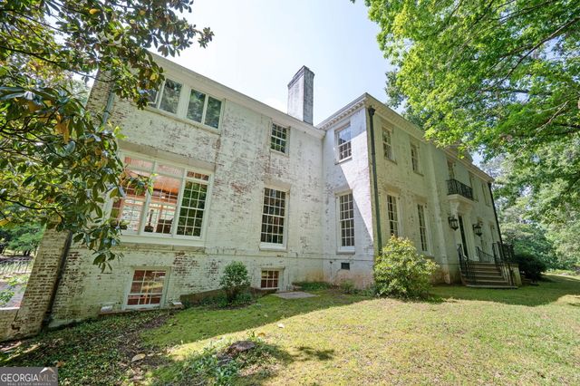 1464 Twin Pines Drive, Macon, GA 31211