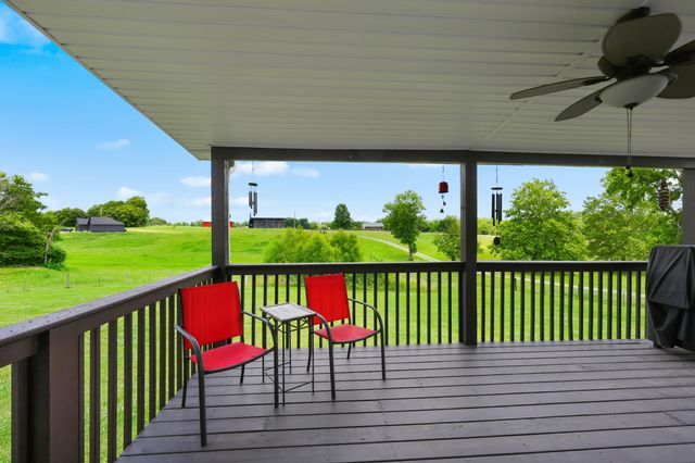447 Oakland Lane, Harrodsburg, KY 40330
