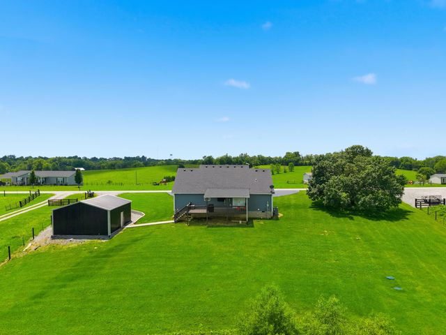 447 Oakland Lane, Harrodsburg, KY 40330