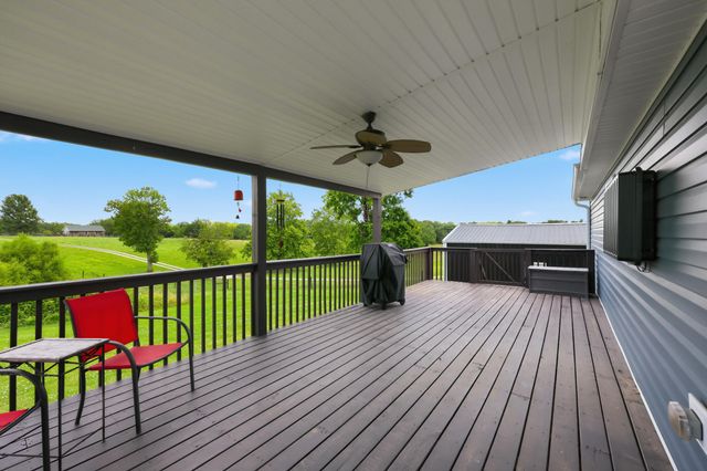 447 Oakland Lane, Harrodsburg, KY 40330