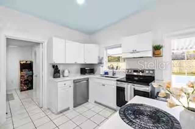 1702 NW 38TH DRIVE, Gainesville, FL 32605