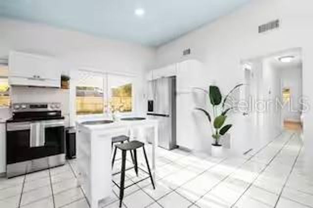 1702 NW 38TH DRIVE, Gainesville, FL 32605