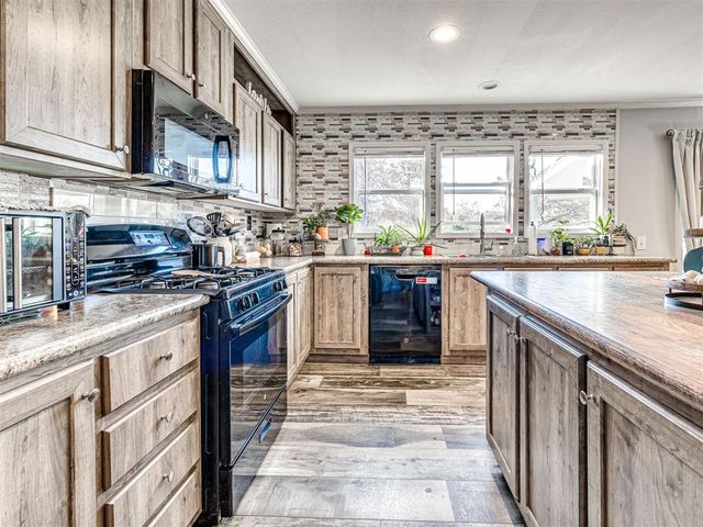 1916 SE 138th Avenue, Norman, OK 73026