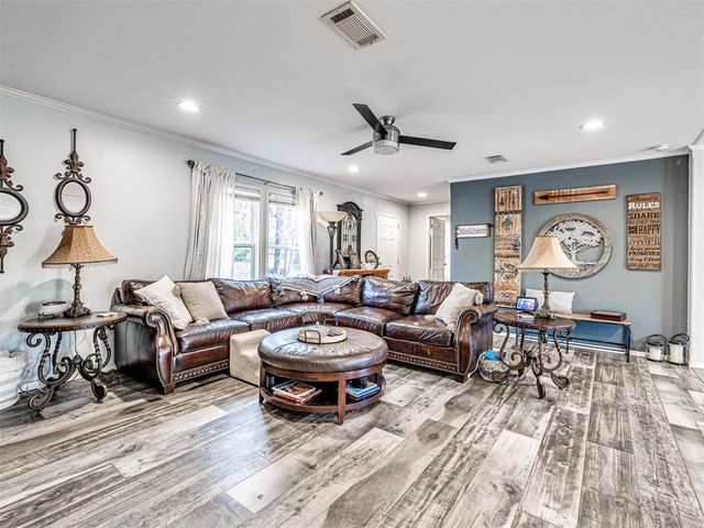 1916 SE 138th Avenue, Norman, OK 73026