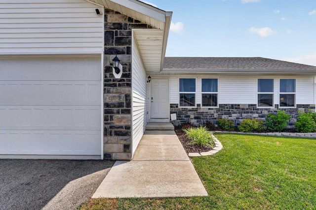 3150 Emerald Drive, Janesville, WI 53546