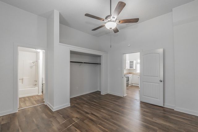505 N Lamar Street, Weatherford, TX 76086