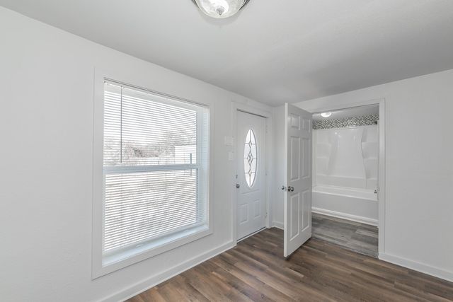 505 N Lamar Street, Weatherford, TX 76086